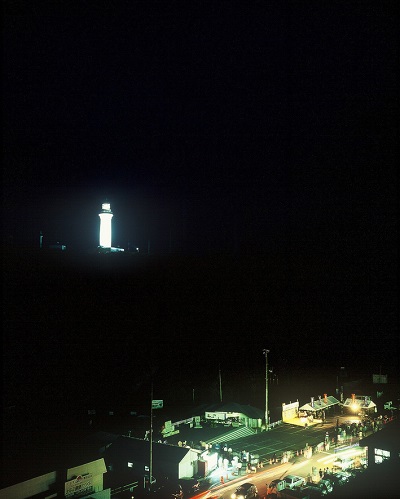 10 塩屋埼灯台のライトアップ(平成時代初期、いわき市撮影)