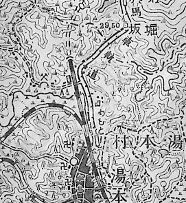 ■地図1  丘陵地の間を、縫うように通じていた浜街道は国道へ　〔1.50,000地形図　平(明治41年測図)　国土地理院発行〕