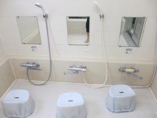 潮学生寮のシャワーのイメージ