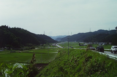 8_三和町の国道49号・三和トンネル西方(平成9年6月、いわき市撮影)
