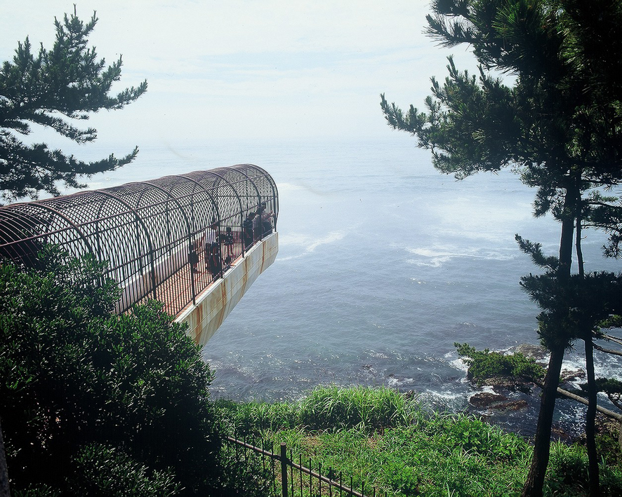 写真14  三崎潮見台(平成4年、いわき市撮影)