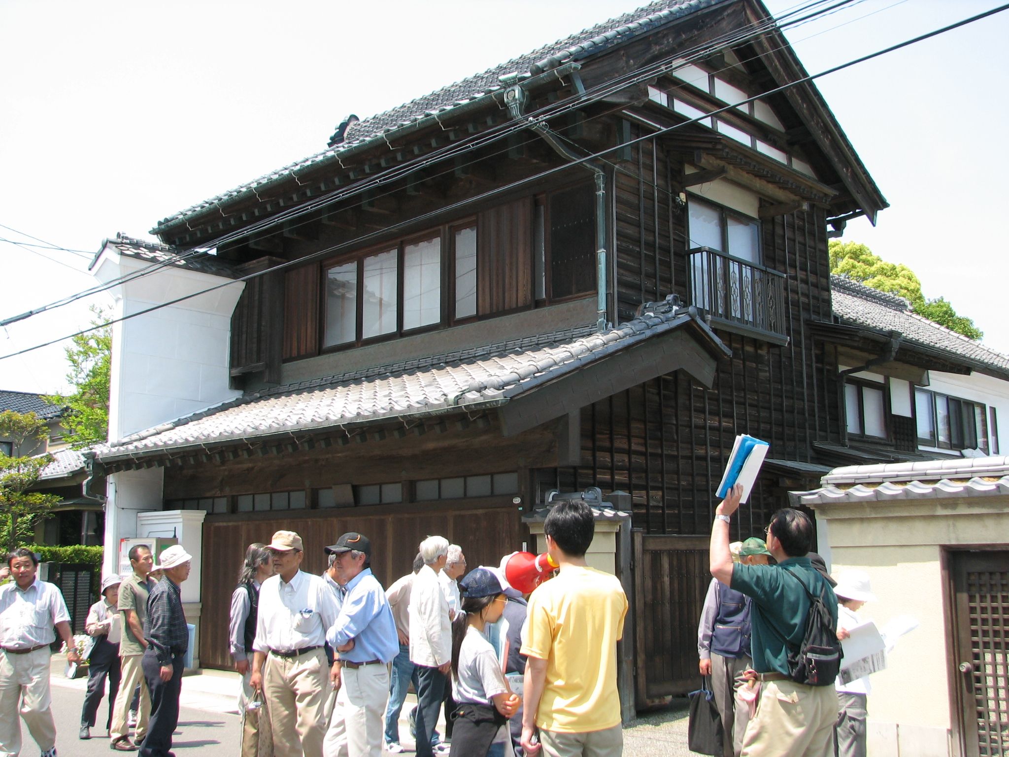 10 小名浜字古湊に残る、古い町並みと「うだつ」(平成19年6月、いわき市撮影)