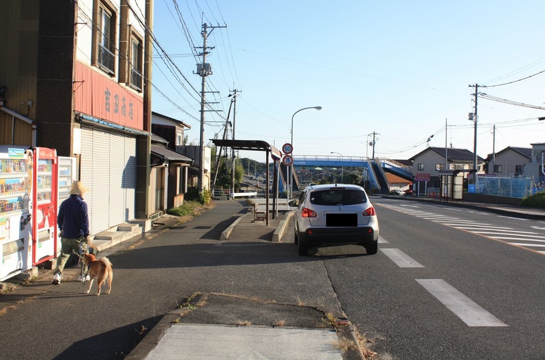 11 金山町の主要地方道いわき-上三坂-小野線(令和2月11月、小宅幸一撮影)