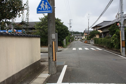 中通りに通じる分岐点から北方を見る(令和3年9月　小宅幸一撮影)