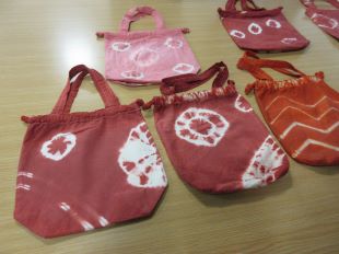 茜染め作品