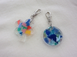 レジンで海洋プラスチックの工作教室作品写真 レジンで海洋プラスチックの工作教室作品写真