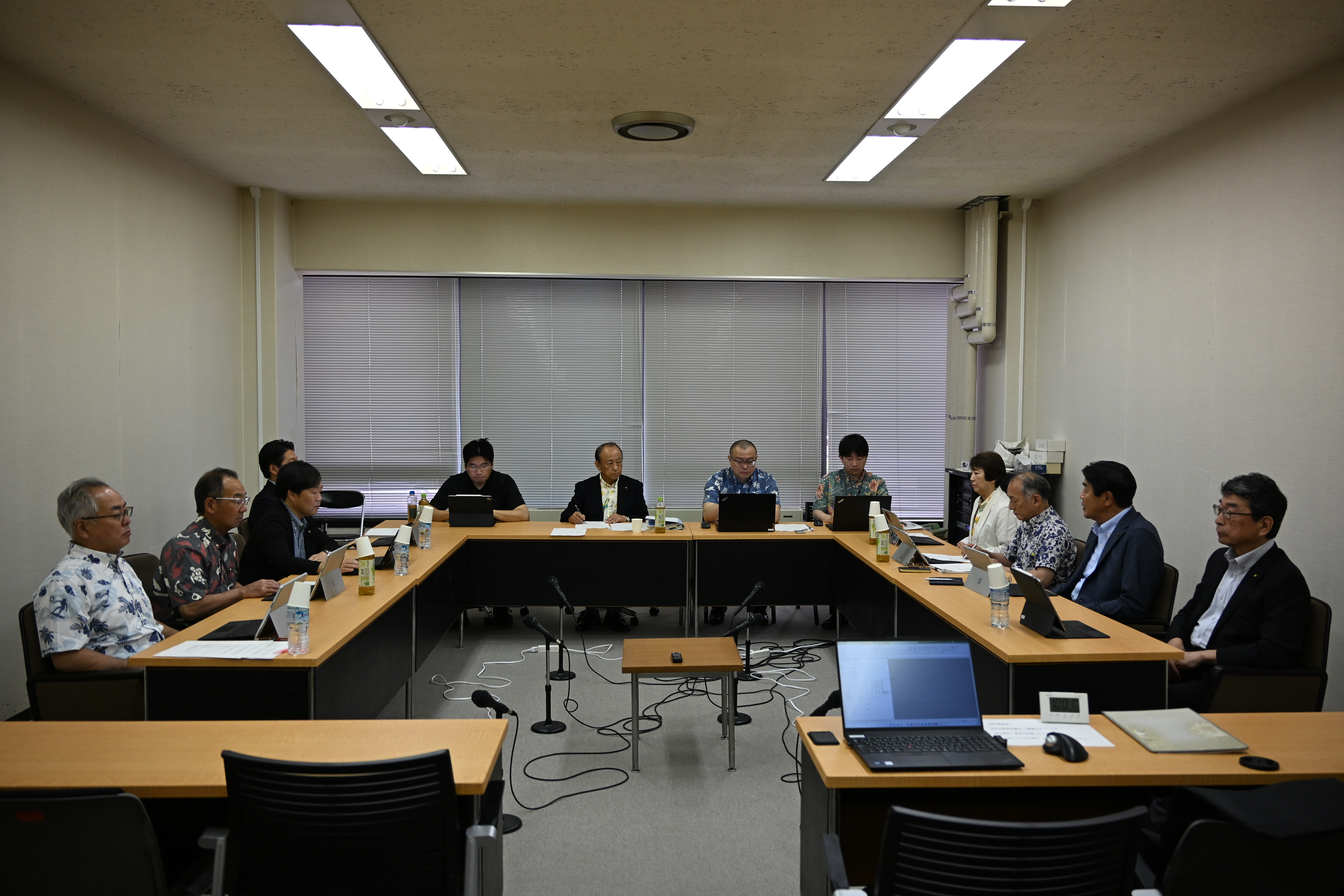 特別委員会