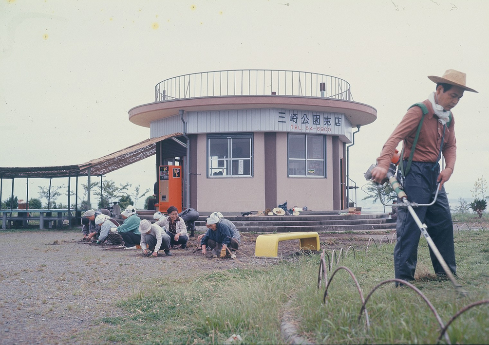 展望台付近・老人会の清掃